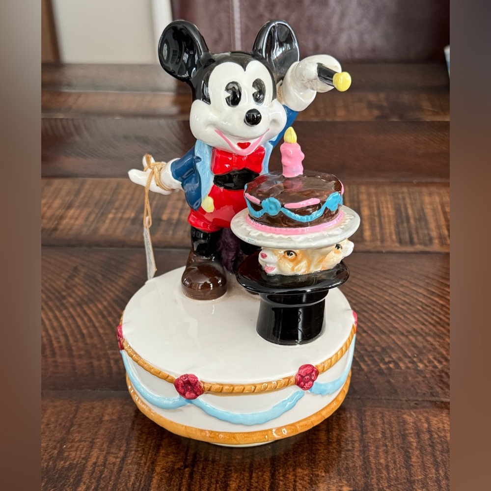 Vintage 1970’s-80’s Schmid Mickey Mouse Disney Music Box. Birthday. Original Tag